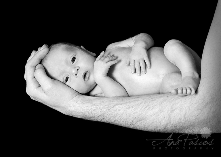 Stunning-Newborn-Awake-Toronto-Studio-Portraits